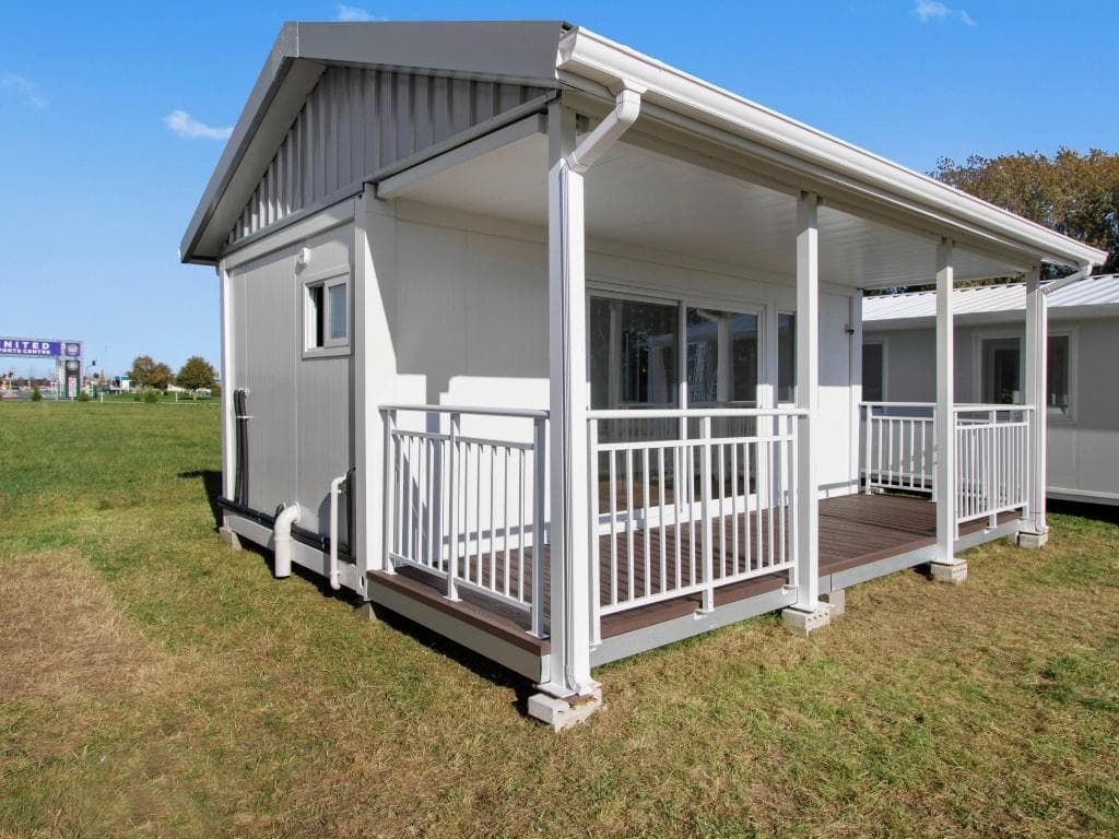 Standard Plus Cabin