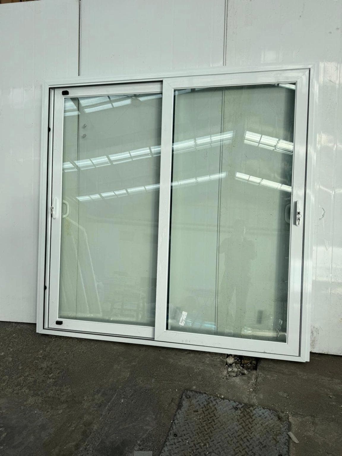 White Heavy Duty Exterior 2-Panel Aluminium Sliding Door image 3