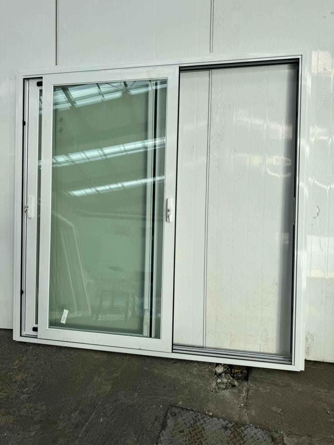 White Heavy Duty Exterior 2-Panel Aluminium Sliding Door image 2